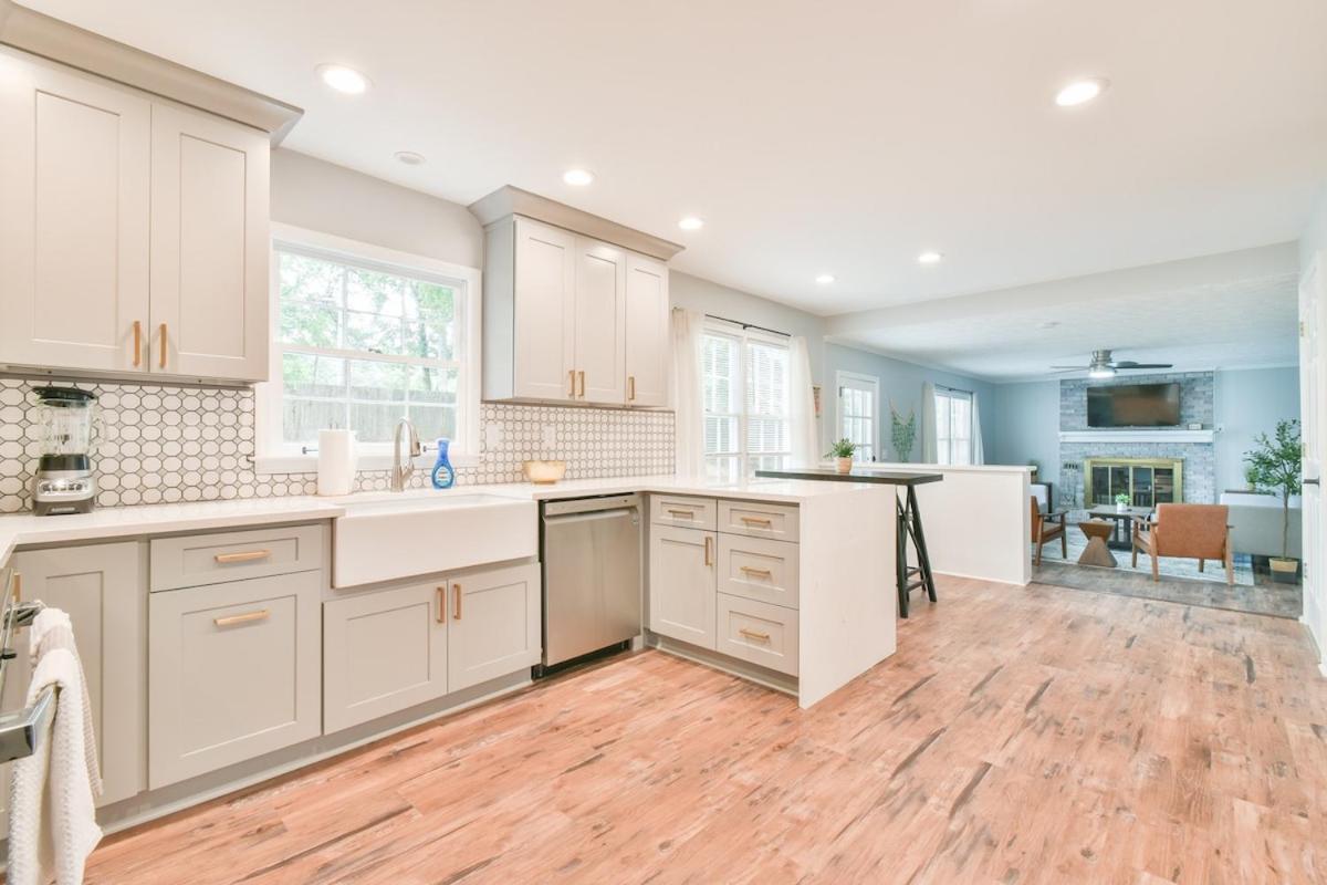 Cozy Home With Arcade, Ping Pong & Fenced Backyard Lawrenceville Eksteriør bilde