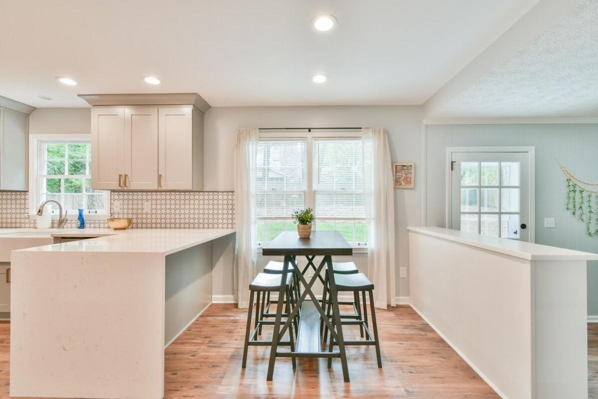 Cozy Home With Arcade, Ping Pong & Fenced Backyard Lawrenceville Eksteriør bilde