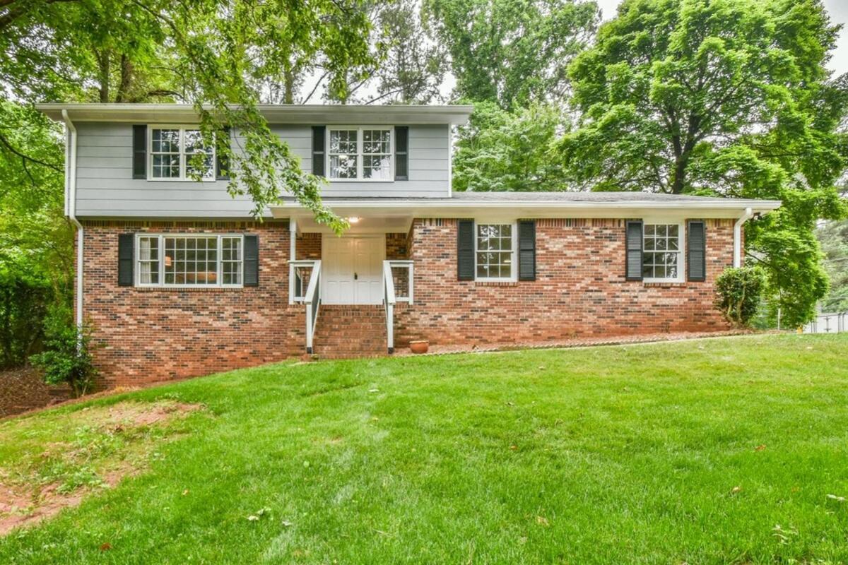Cozy Home With Arcade, Ping Pong & Fenced Backyard Lawrenceville Eksteriør bilde