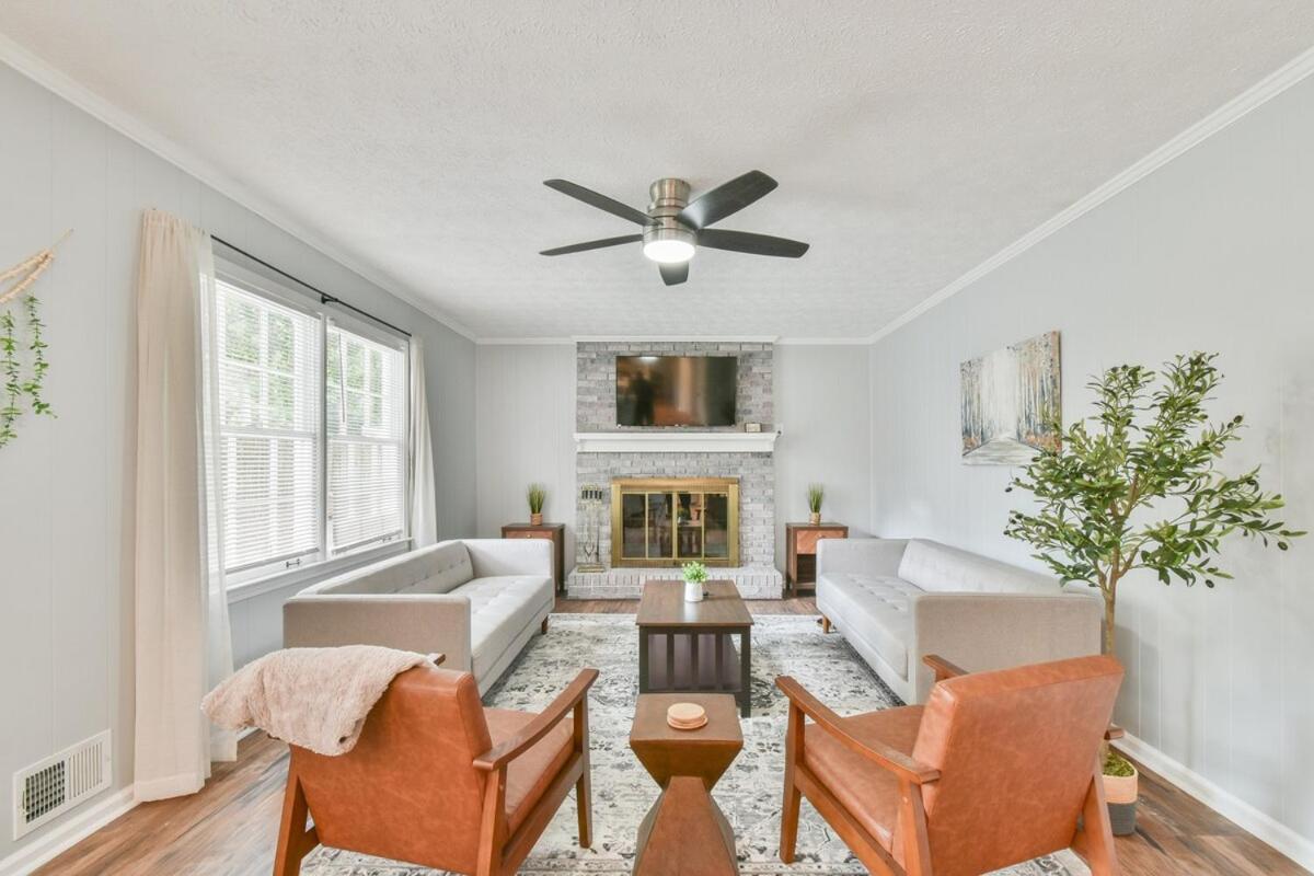 Cozy Home With Arcade, Ping Pong & Fenced Backyard Lawrenceville Eksteriør bilde